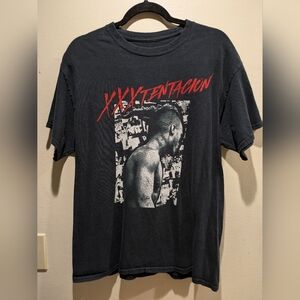 Black Graphic T-Shirt Size Large